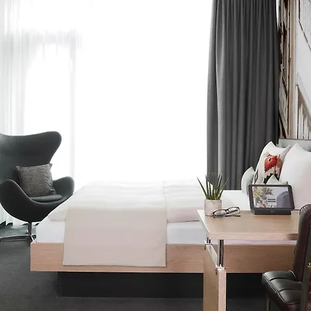 Living Frankfurt 4* Frankfurt am Main