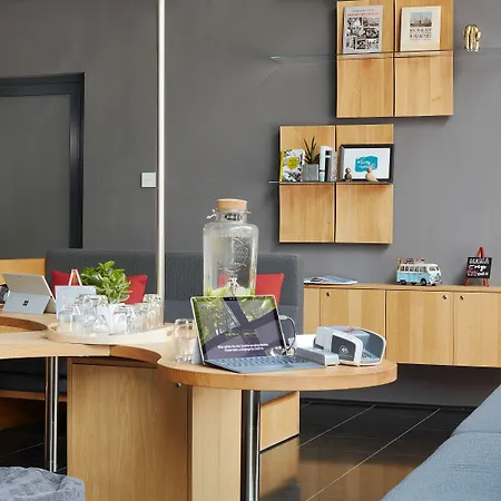 Living Frankfurt Отель