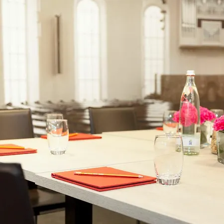 Living Frankfurt Отель