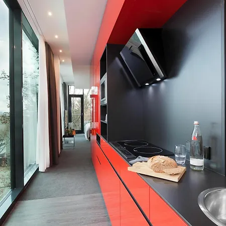 Living Frankfurt 4*