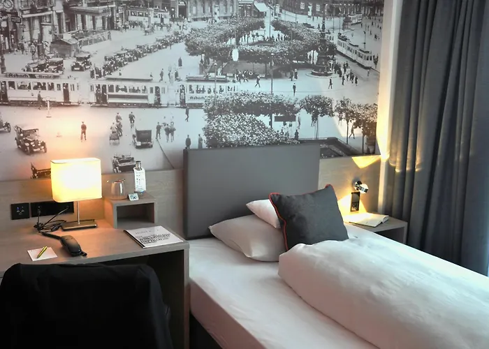 Living Frankfurt Hotel 4*