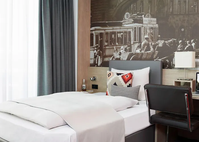 Living Frankfurt 4* פרנקפורט