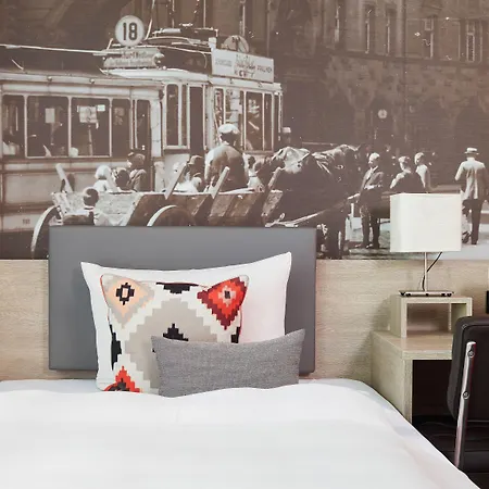 Living Frankfurt Otel 4*