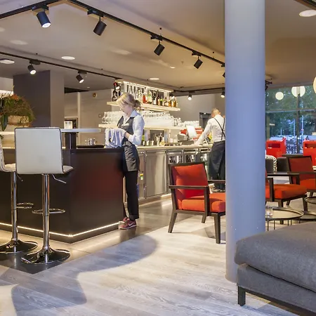 Living Frankfurt 4*