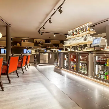 Szálloda Living Frankfurt 4*