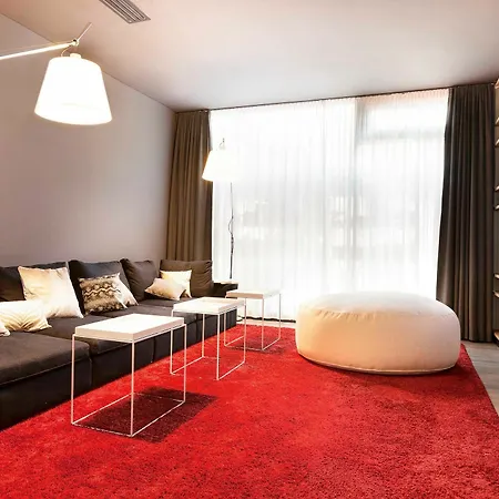 Living Frankfurt Szálloda 4*