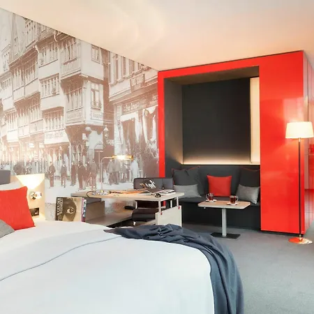 Living Frankfurt Otel 4*